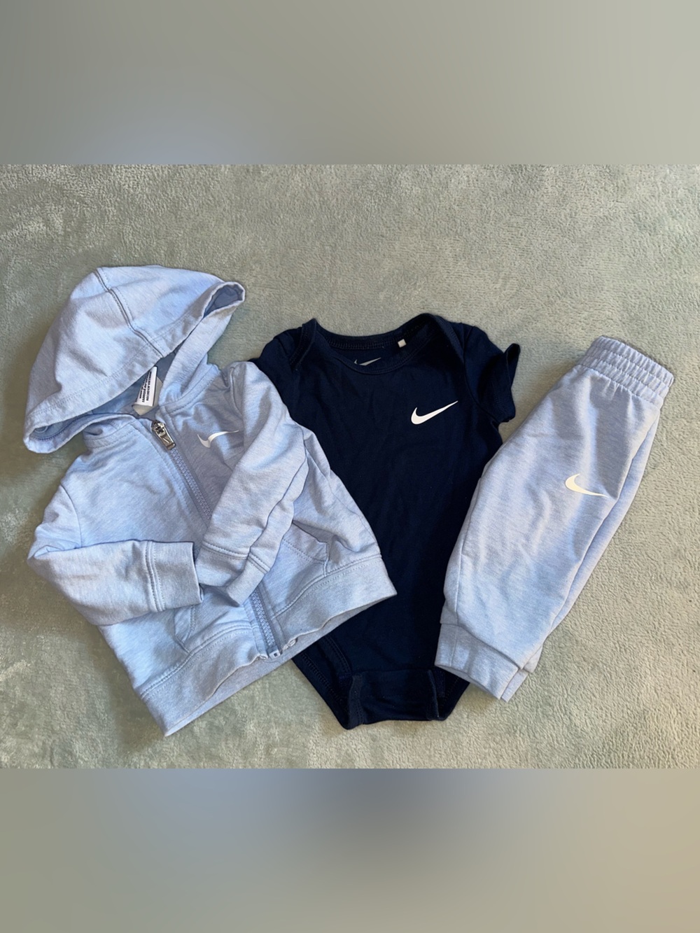 Nike Baby 3m 3-Piece Set - Navy Bodysuit & Light Blue Hoodie + Pants